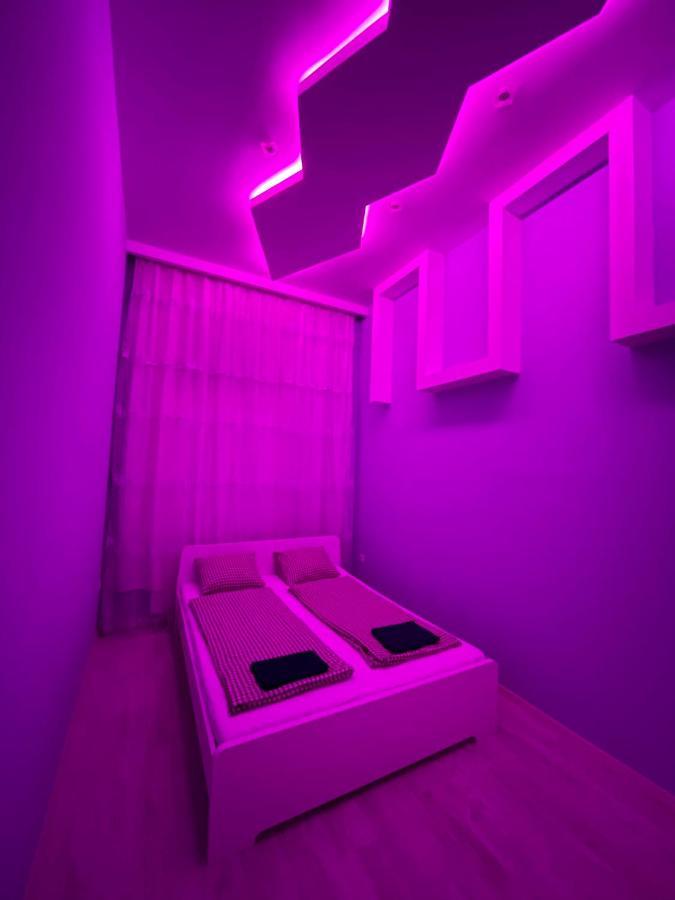 Deluxe Sapphire Residency - 4 Bedrooms บูดาเปสต์ ภายนอก รูปภาพ