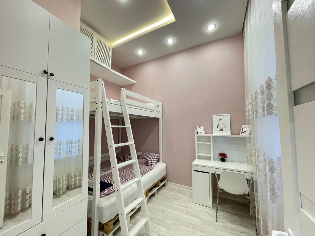 Deluxe Sapphire Residency - 4 Bedrooms บูดาเปสต์ ภายนอก รูปภาพ